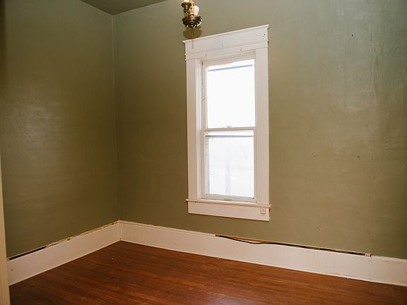 4th image of 238 S Duncan St
