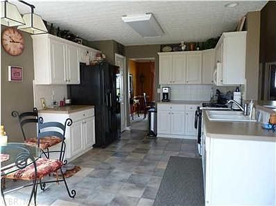 4th image of 7731 High Wind Dr