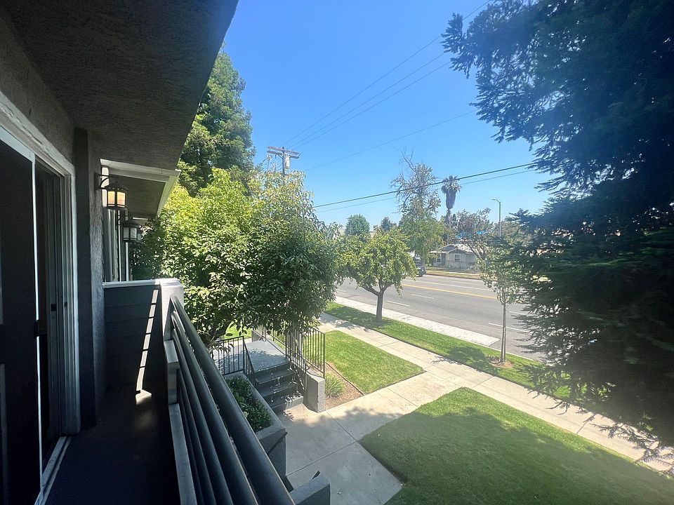 1st image of 15111 Burbank Blvd APT 101