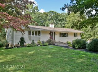 18 Meadow Ln, Kinnelon, NJ 07405