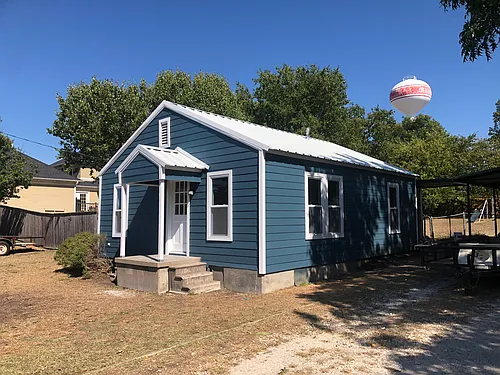 924 N Elm St Photo 1