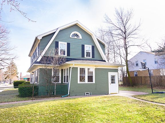 2nd image of 1600 Colvin Blvd