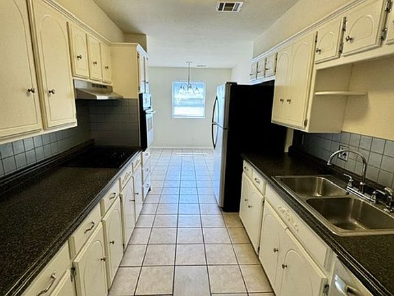 3rd image of 116 Cottonwood Dr