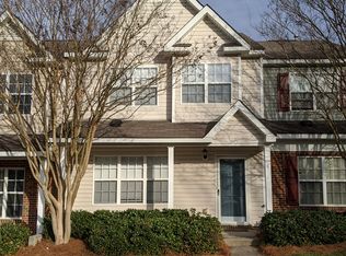 4 Raelans Cir, Greensboro, NC 27407