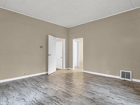 3rd image of 239 Summit Ave