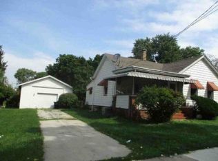 1009 W Wood St, Bloomington, IL