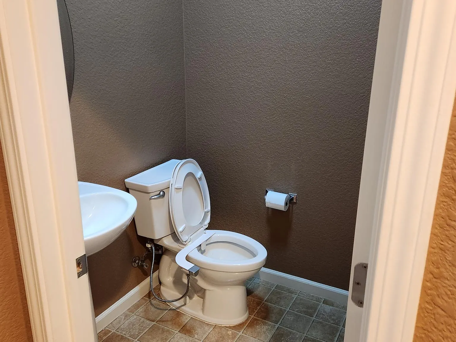 1558 Hearthsong Dr — Photo 4