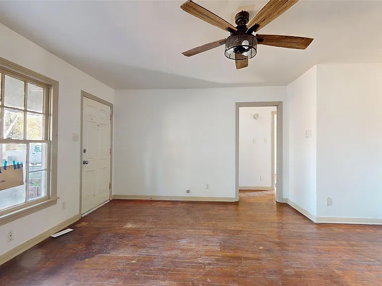3826 Landa Ln — Photo 6
