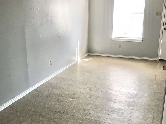 5th image of 1051 Gillette Blvd APT 504
