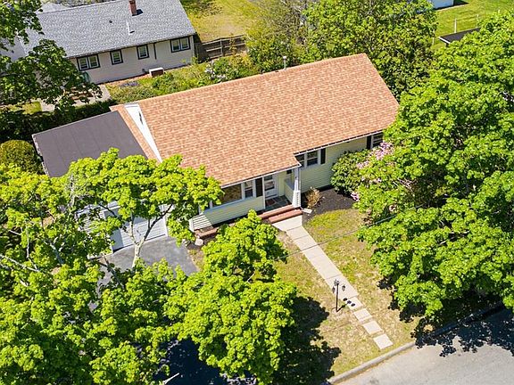 3rd image of 25 Foxborough St