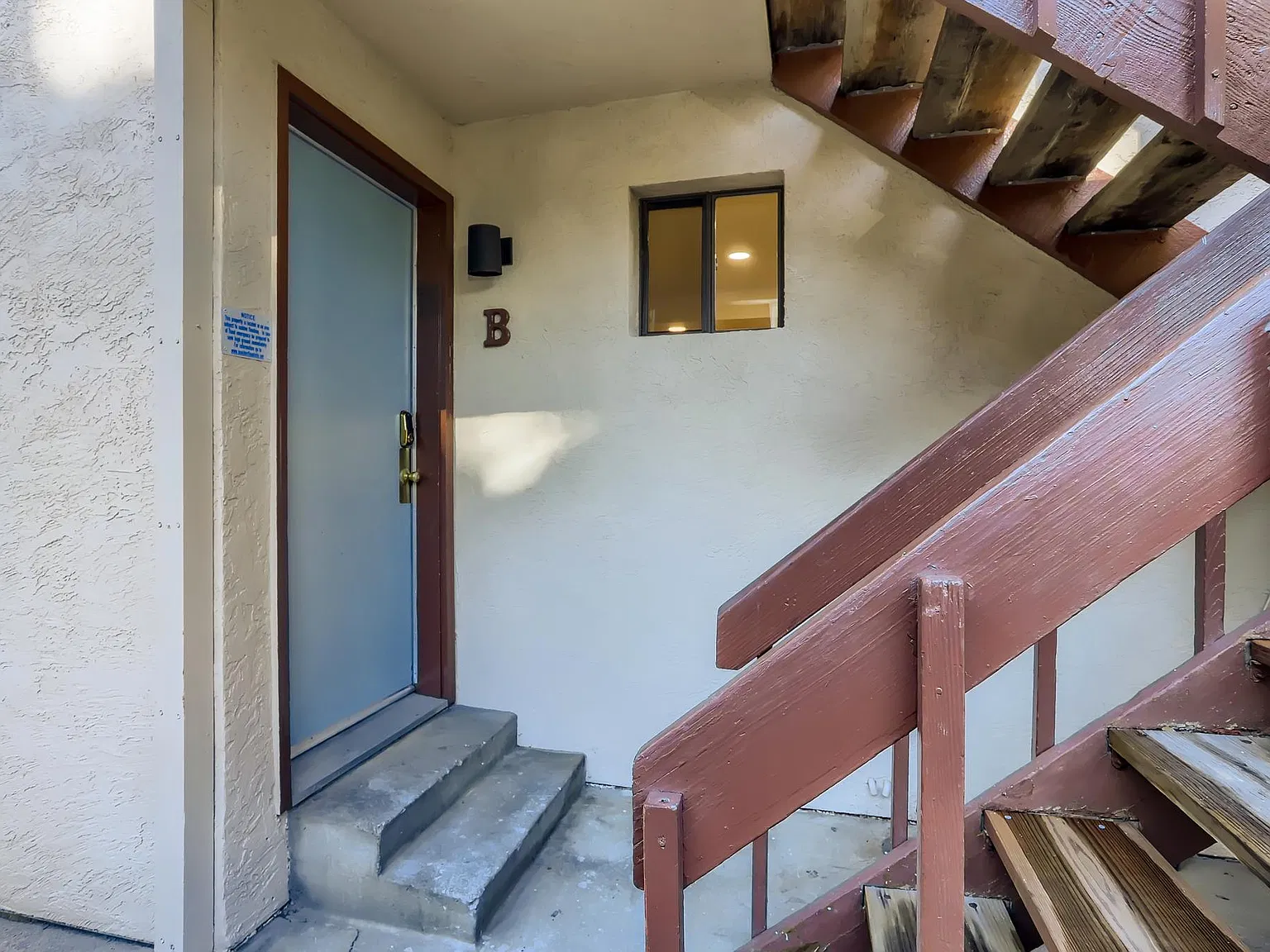 1811 Grove St — Photo 3