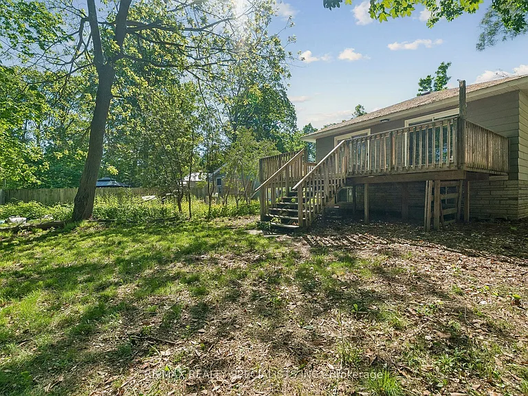 782 Hastings Ave — Photo 35