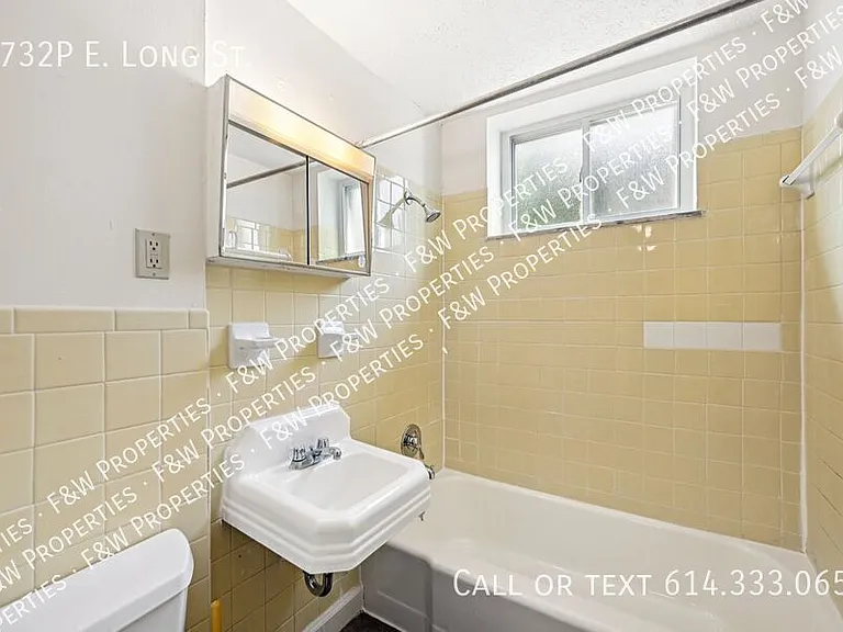 1732P E Long St — Photo 39