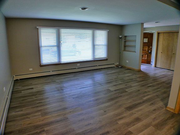 3rd image of 10501 S Tripp Ave
