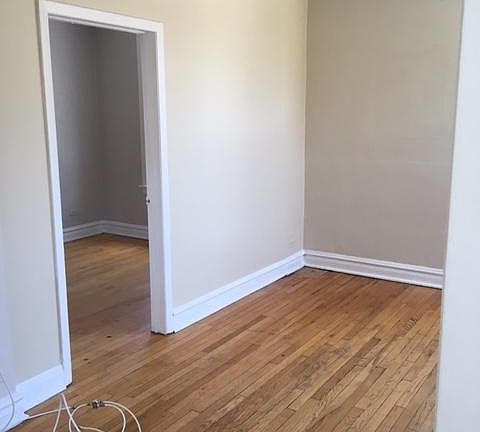 2nd image of 3700 N Southport Ave #2S