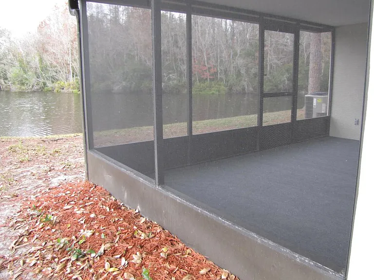Private Screened Patio