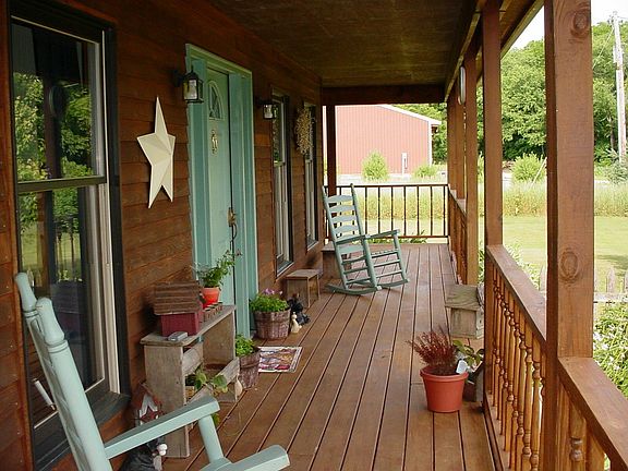 Covered front Porch