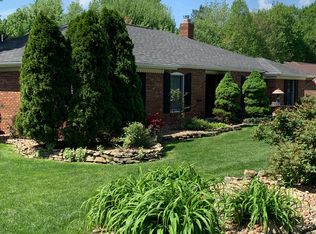 5 Wedgewood Dr, Hurricane, WV