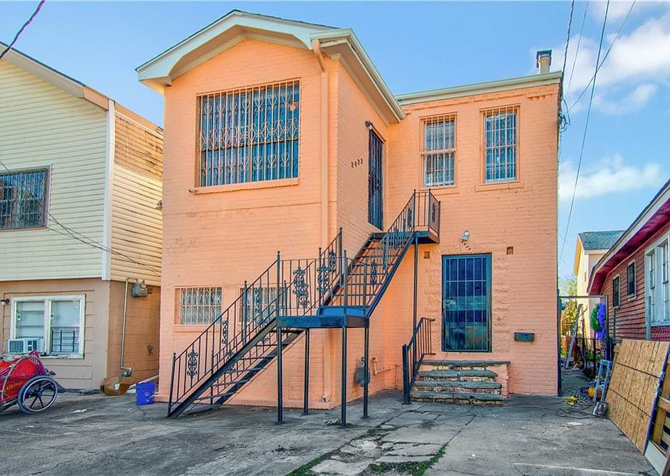 1st image of 2420-22 Allen St