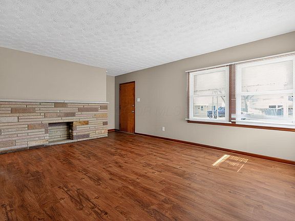 5th image of 873 Geneva Ave