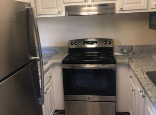 420 The Place Ct APT B5, Tampa, FL 33606