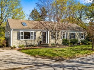 1 Whitehorse Rd, Hingham, MA 02043
