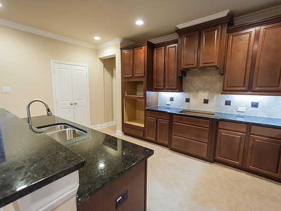 5th image of 3722 Walker Falls Ln