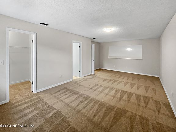 5th image of 4295 MELISSA Court W