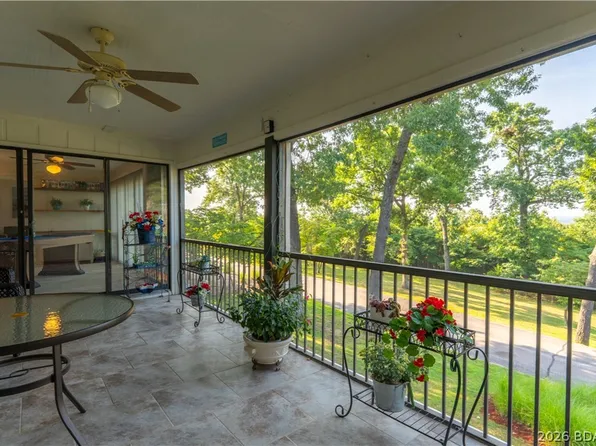 26 W Casa Del Rio Dr Unit 2B, Lake Ozark, MO 65049