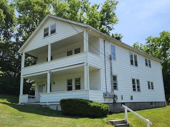 4th image of 24 Mistuxet Ave