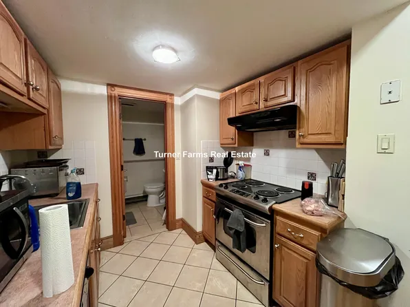 89R Myrtle St #Ar, Boston, MA 02114