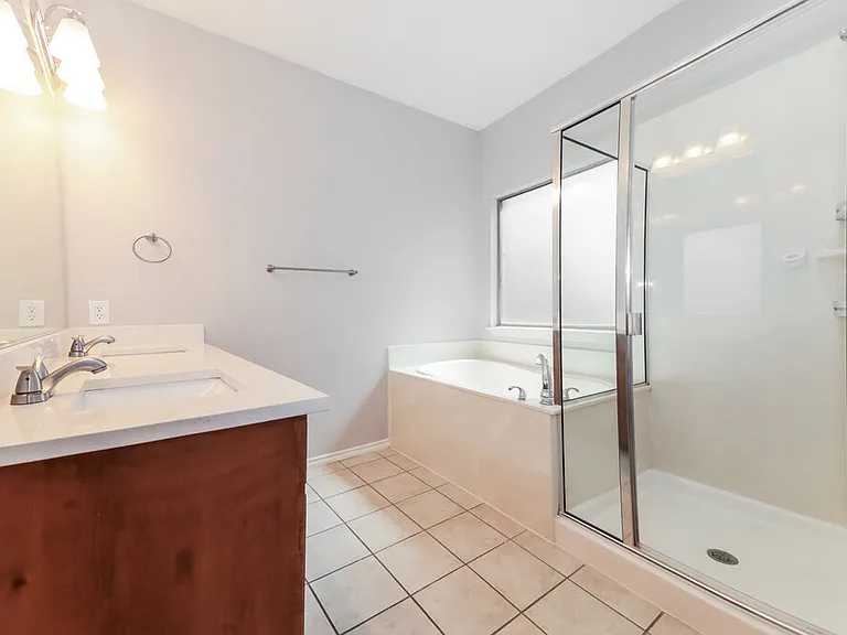 3232 Buckthorn Ln — Photo 12