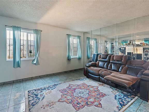 5th image of 1020 N Kemp Ave