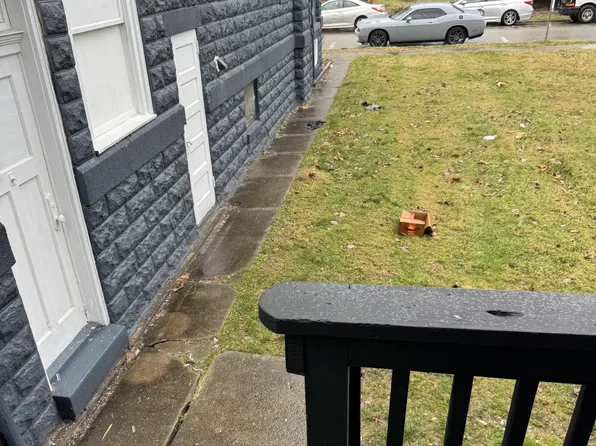 325-327 2nd Street, 325-327 2nd St, Pitcairn, PA 15140