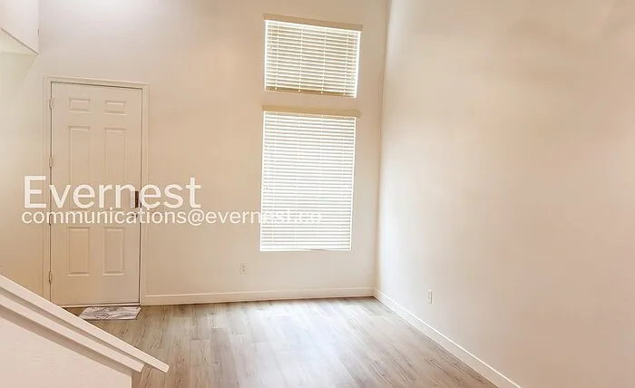 2 bed, 2.0 bath, 1340 sqft, $1,950 — Photo 3