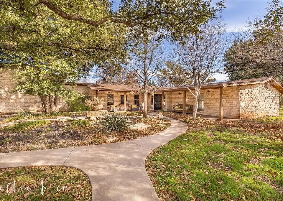 1st image of 4641 Oldham Ln