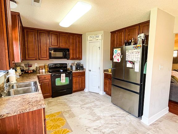 5th image of 4948 Montauk Trl SE