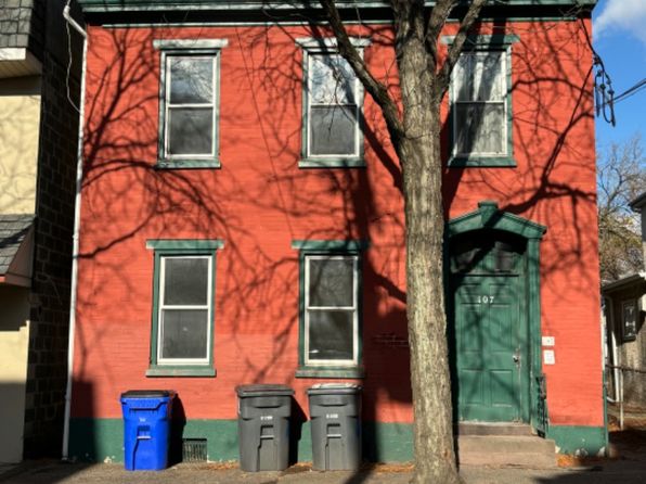 107 King St APT 1