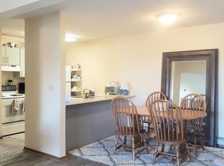 1875 Knoll View Dr APT 2, Traverse City, MI 49696