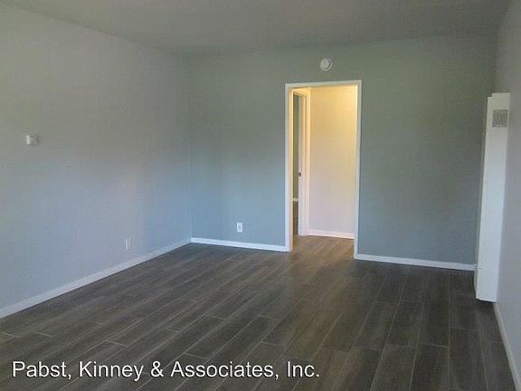 3rd image of 2231 E 1st St APT 1