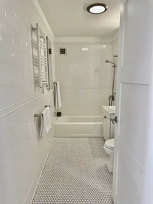 Rented by R New York | media 9