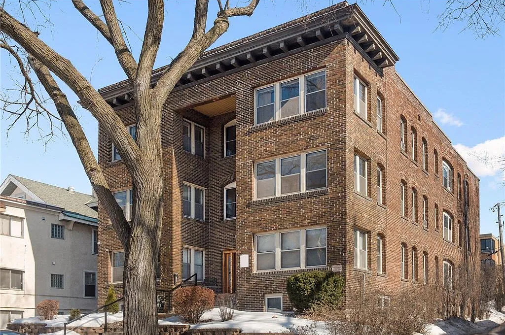 1917 Emerson — Photo 3
