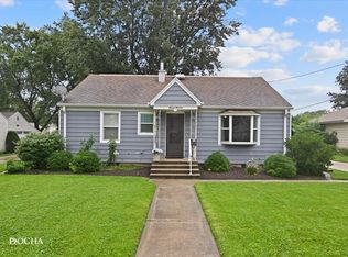 1119 Charles St, Ottawa, IL 61350