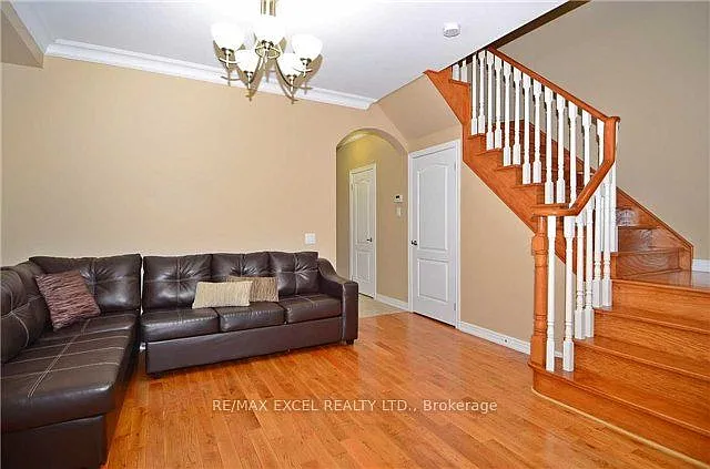 5 bed, $4,250 — Photo 3