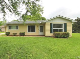638 Monica Dr, Belleville, IL