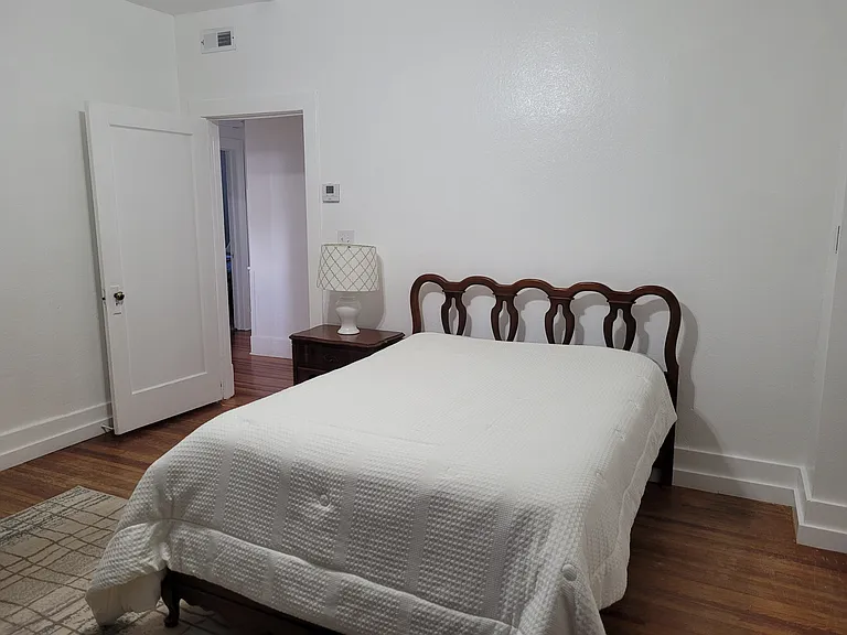 306 Jackson St — Photo 11