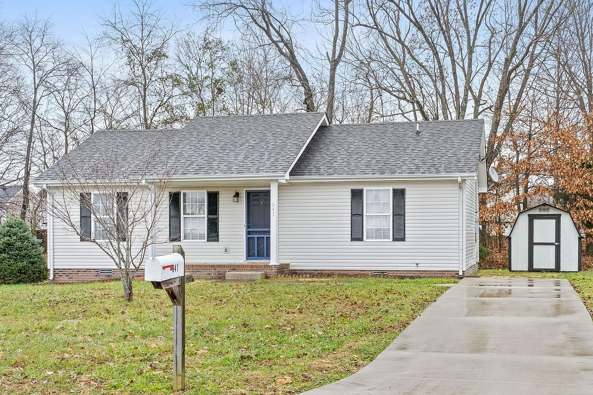 Building Photo - 941 Crabapple Ln