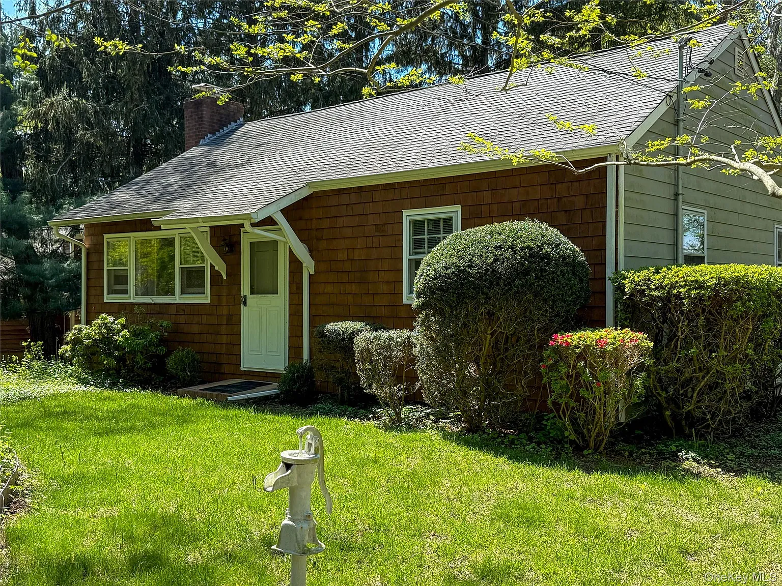 2 bed, 1.0 bath, 900 sqft, $5,000 — Photo 2