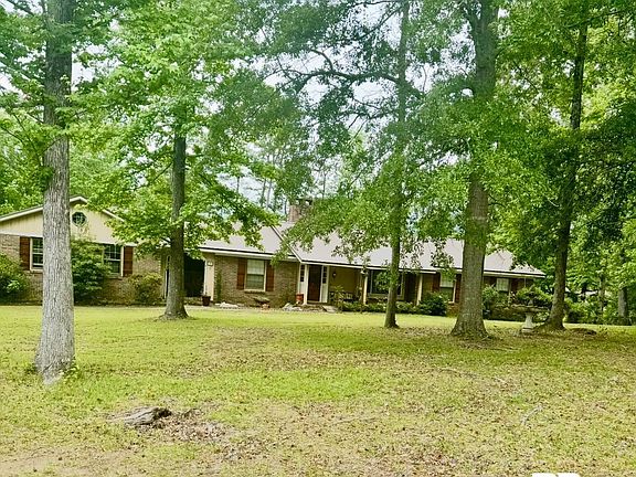 2nd image of 701 Forest Dr