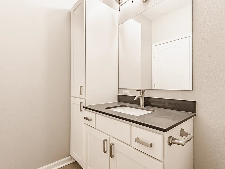 1411 Fairfax Manor Dr — Photo 25